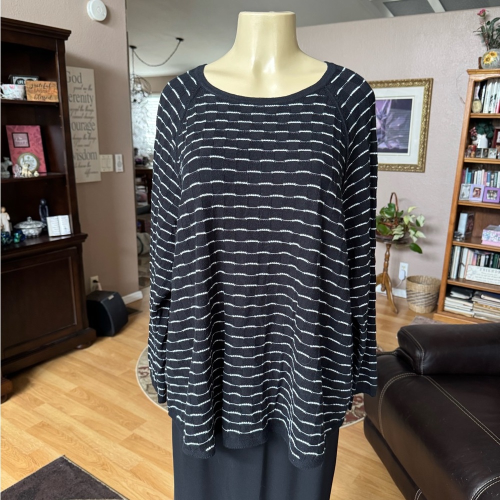 Karen Scott black & white long sleeve sweater-size XXL